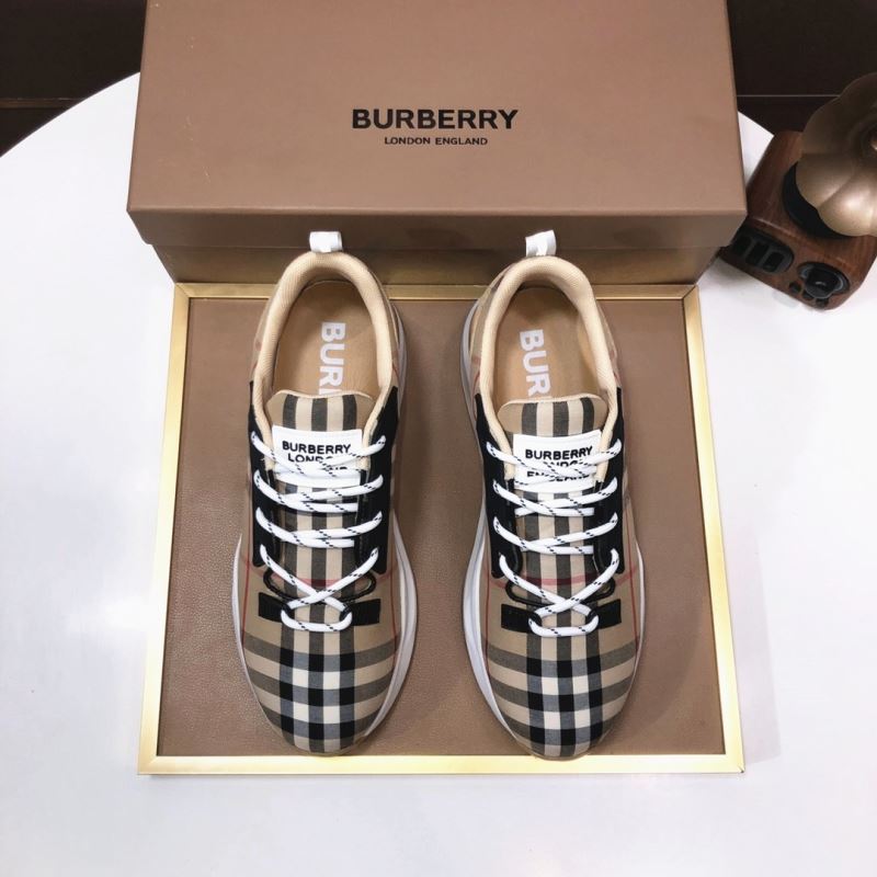 Burberry Low Shoes